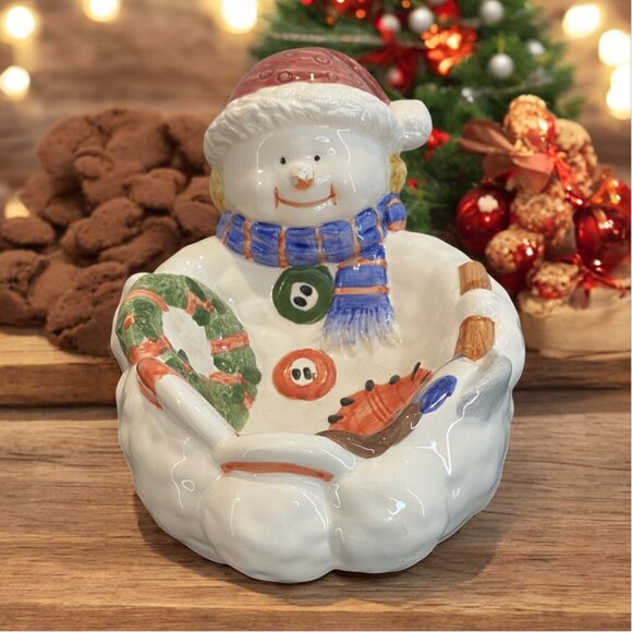 VINTAGE TREAT BOWL -- Frosty Snowman, Shallow Bowl, Christmas Decor, Tableware - Picture 1 of 8